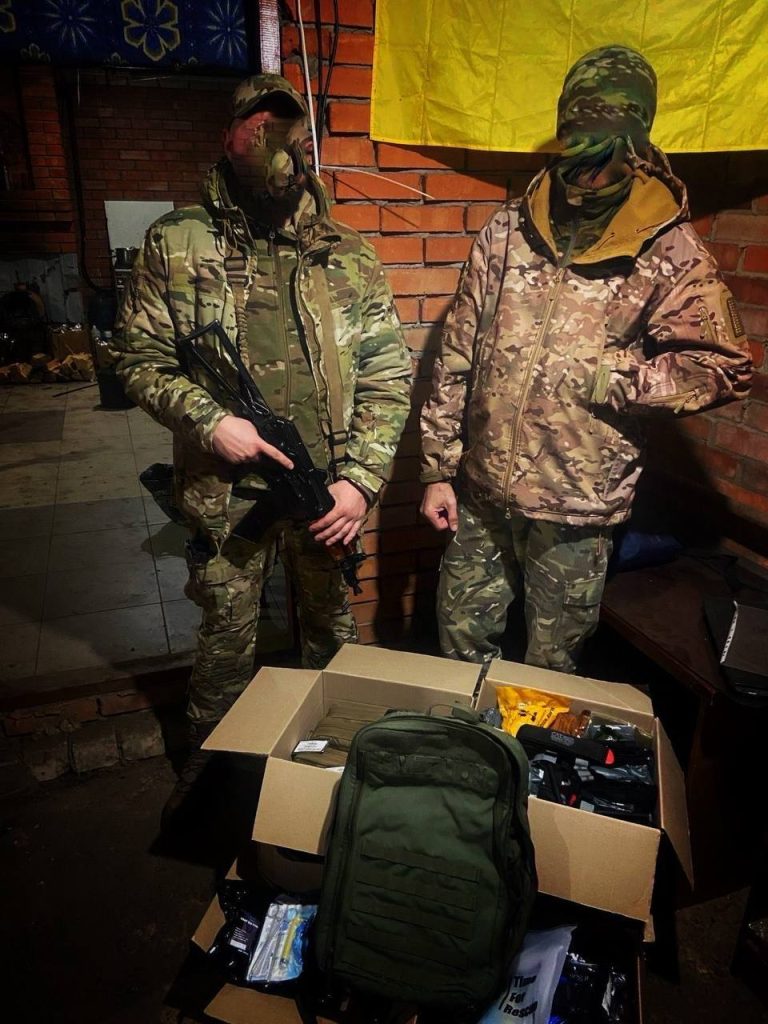 Military support with five men